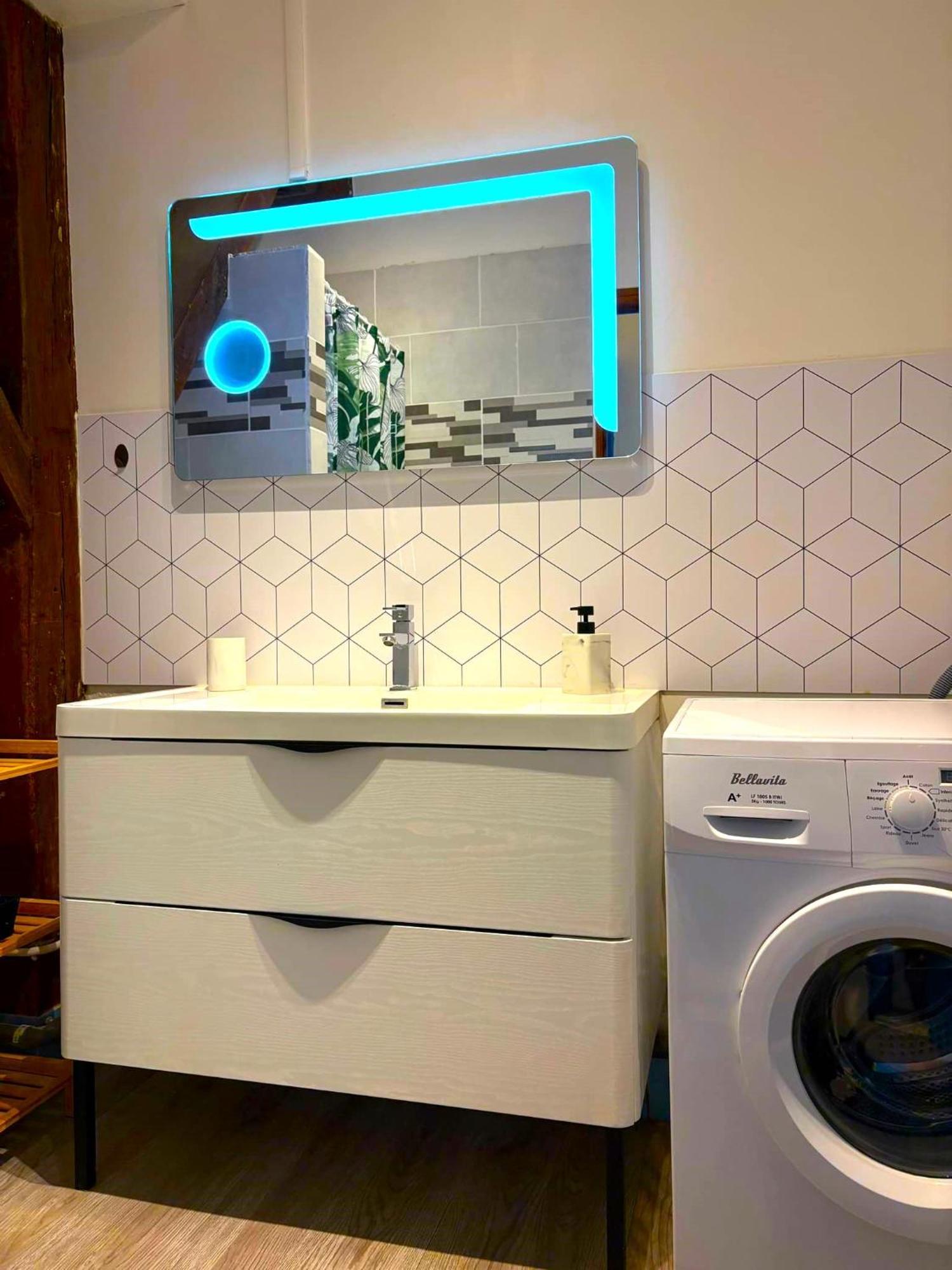 Proche Gare Et Centre-ville, Parking Gratuit Et Facile, Wifi Apartment *